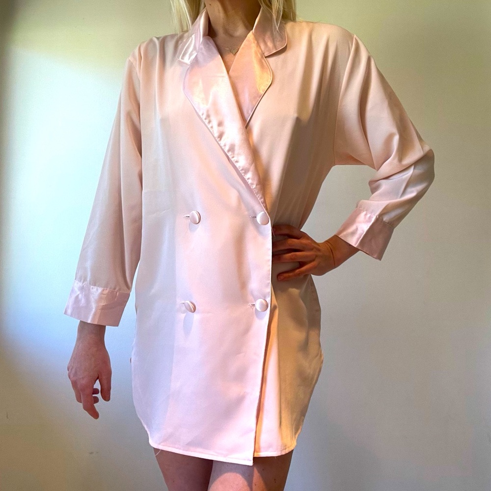 VTG Victoria’s Secret Gold Label Sleepwear - Picture 5 of 7